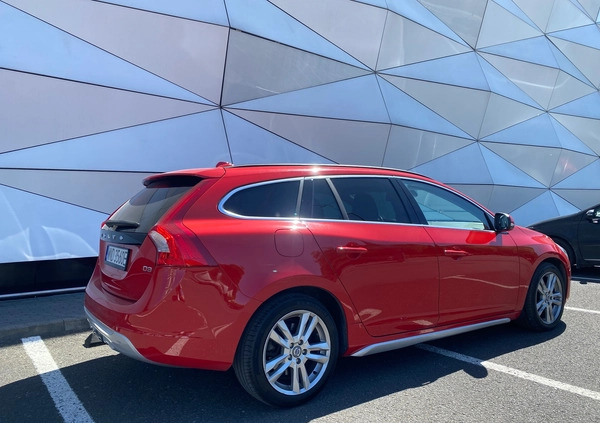 Volvo V60 cena 33900 przebieg: 290000, rok produkcji 2012 z Warszawa małe 137